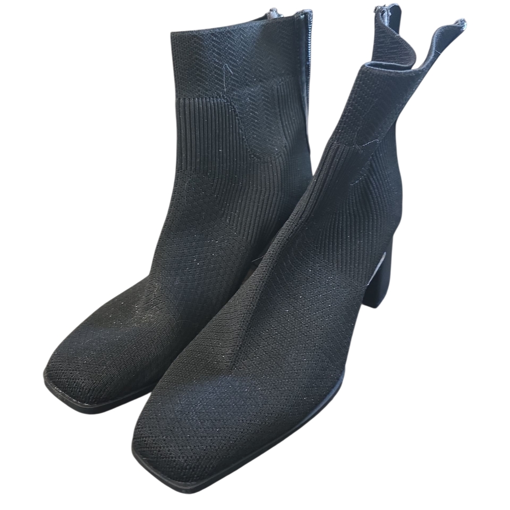 Adrienne Vittadini Black Knit Ankle Booties